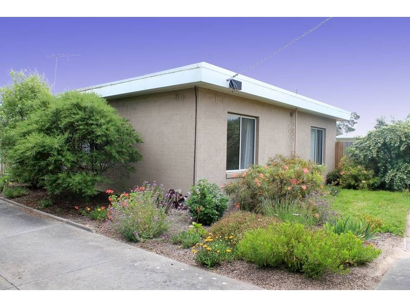 1/28 Staughton Ave, Rosebud West VIC 3940