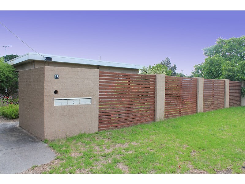 1/28 Staughton Ave, Rosebud West VIC 3940