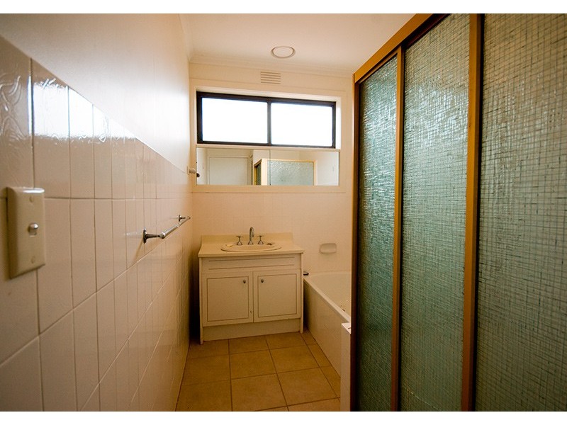 1/28 Staughton Ave, Rosebud West VIC 3940