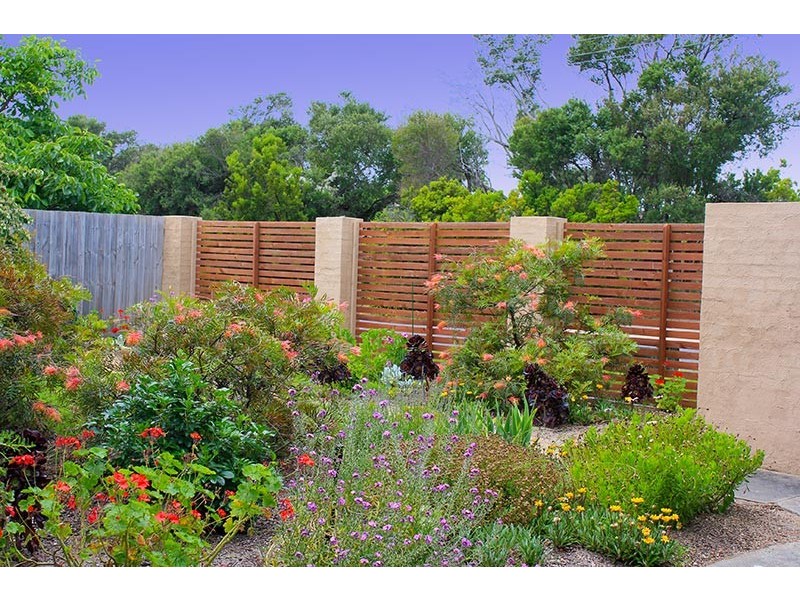 1/28 Staughton Ave, Rosebud West VIC 3940