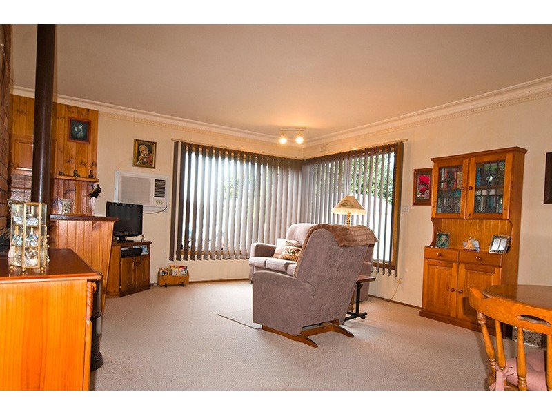 195 Eighth Ave, Rosebud VIC 3939