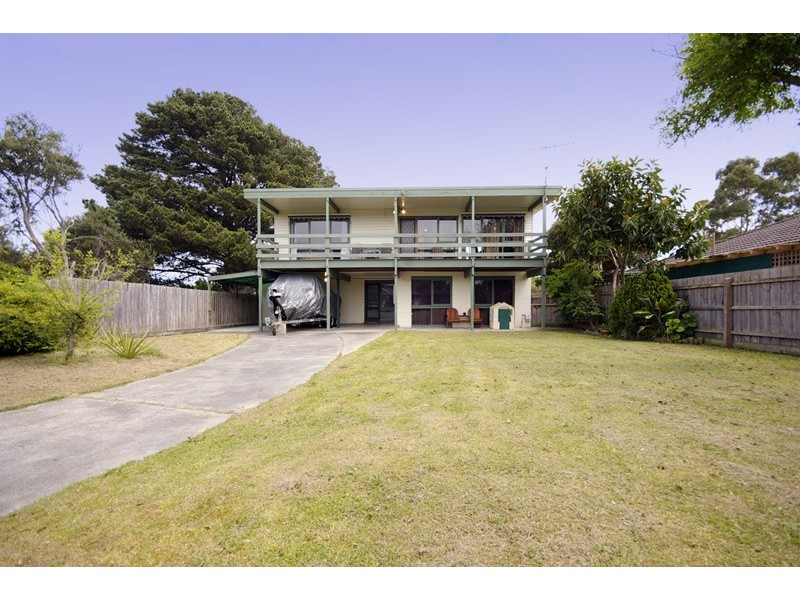 52 Cootamundra, Rosebud West VIC 3940