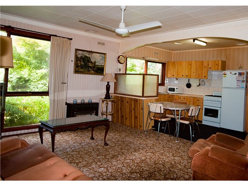 24 Herman Street, Rosebud VIC 3939