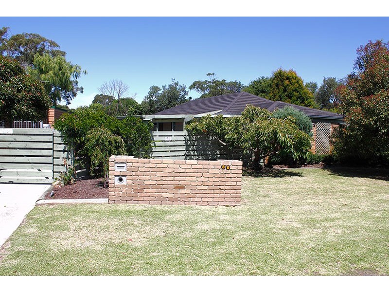 39 Ronald St, Tootgarook VIC 3941