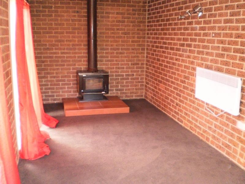 13 Tarwarri Ave, Rosebud VIC 3939