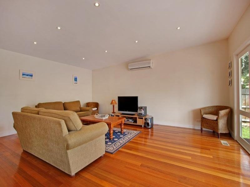 8 The Glen, Rye VIC 3941