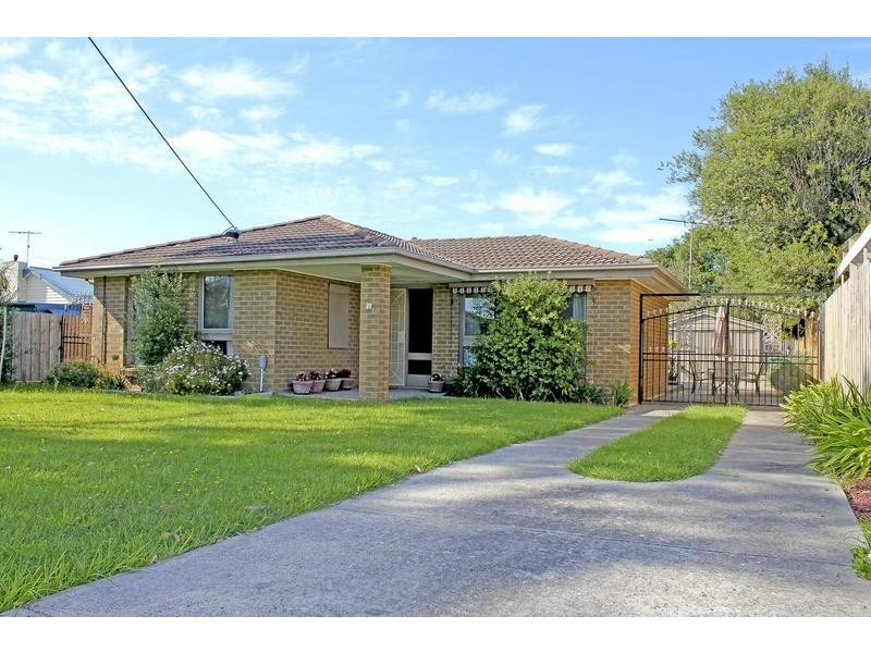 27 Johnson St, Rosebud West VIC 3940