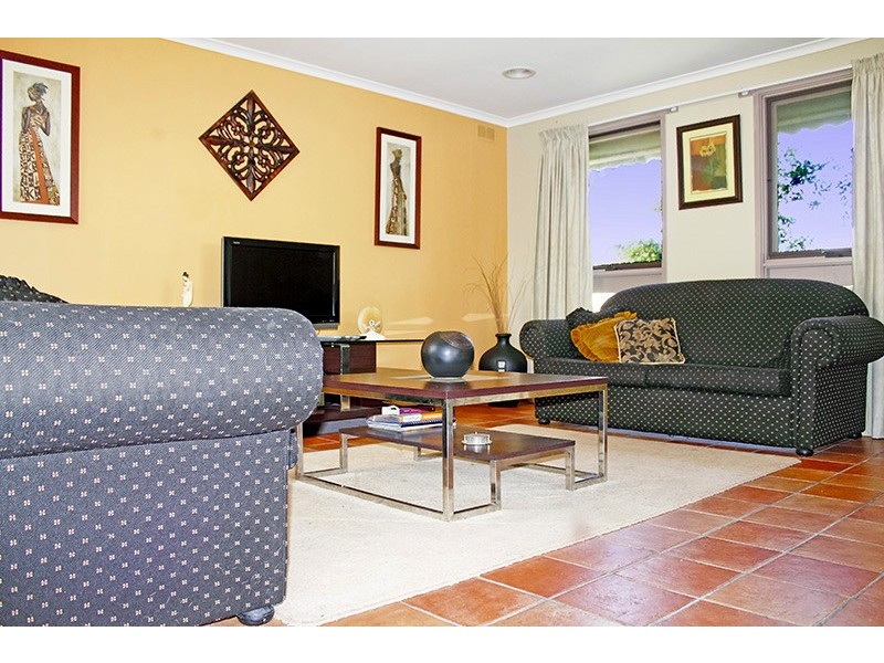 27 Johnson St, Rosebud West VIC 3940