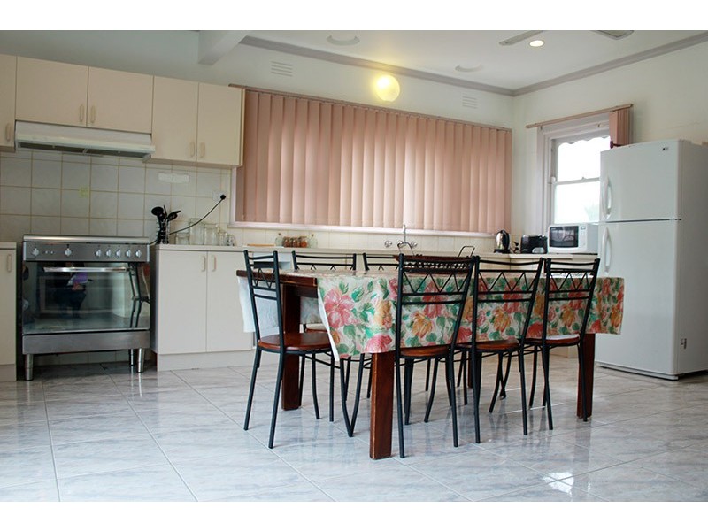 100 Jetty Rd, Rosebud VIC 3939