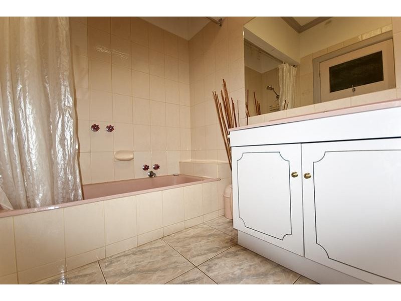 100 Jetty Rd, Rosebud VIC 3939