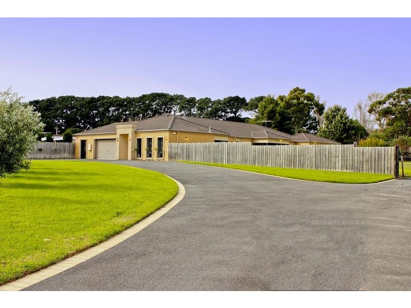 21 Cleek Cres, Rosebud VIC 3939