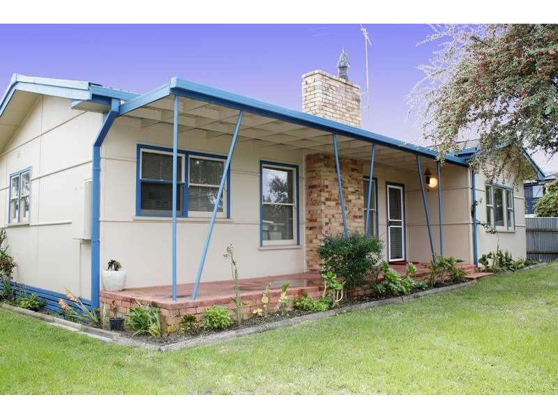 32 Broadway, Rosebud West VIC 3940