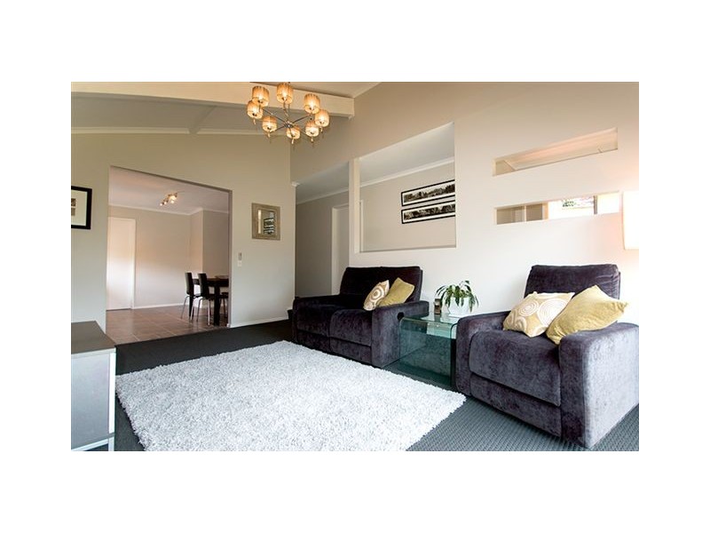 6 Cain Street, Rosebud West VIC 3940