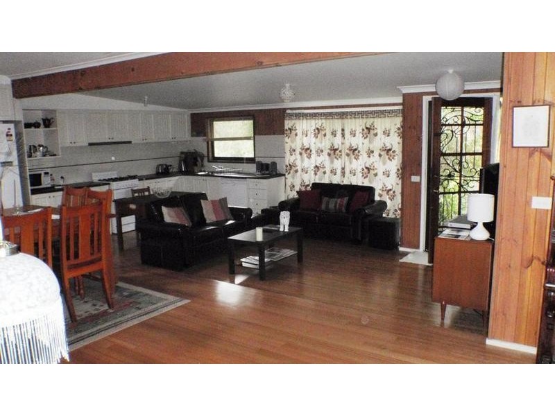 8 Boomerang Crt, Tootgarook VIC 3941