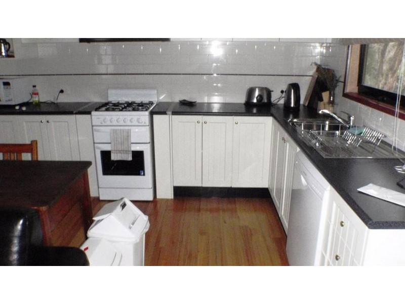 8 Boomerang Crt, Tootgarook VIC 3941