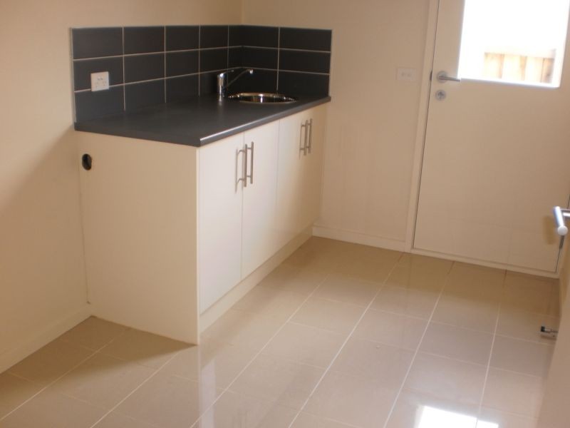 1/8 Thomas Street, Rosebud VIC 3939