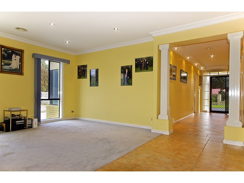 21 Cleek Cres, Rosebud VIC 3939