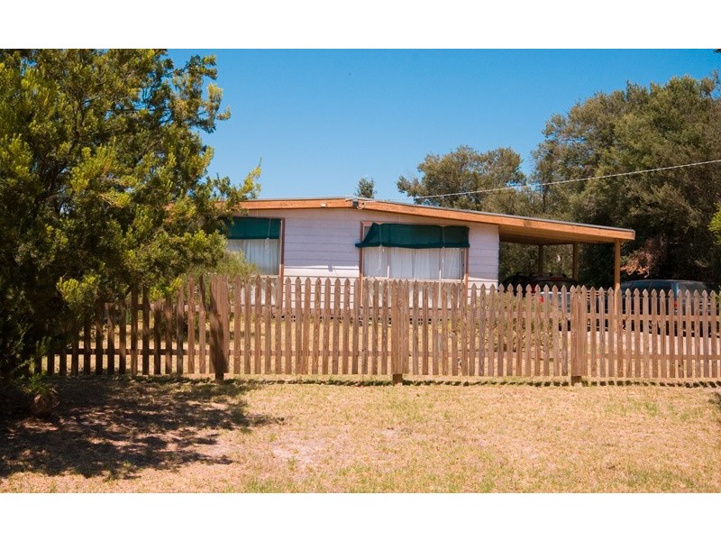 65 Swans Way, Rosebud West VIC 3940