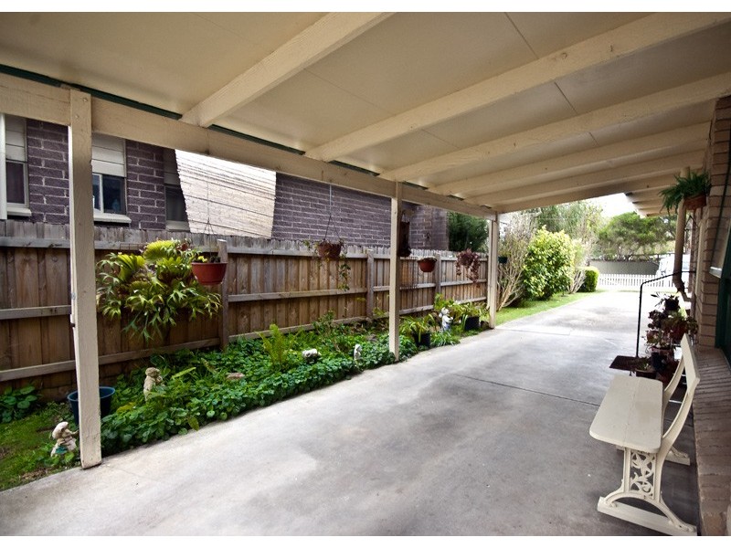 17 Ella Crescent, Rosebud West VIC 3940