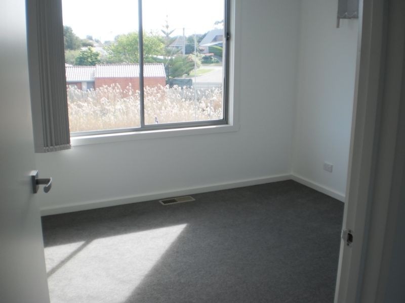 50 Mirriam Avenue, Rosebud West VIC 3940