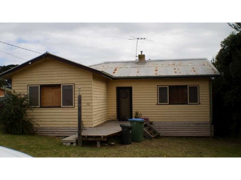 38 Capel Av, Rosebud West VIC 3940