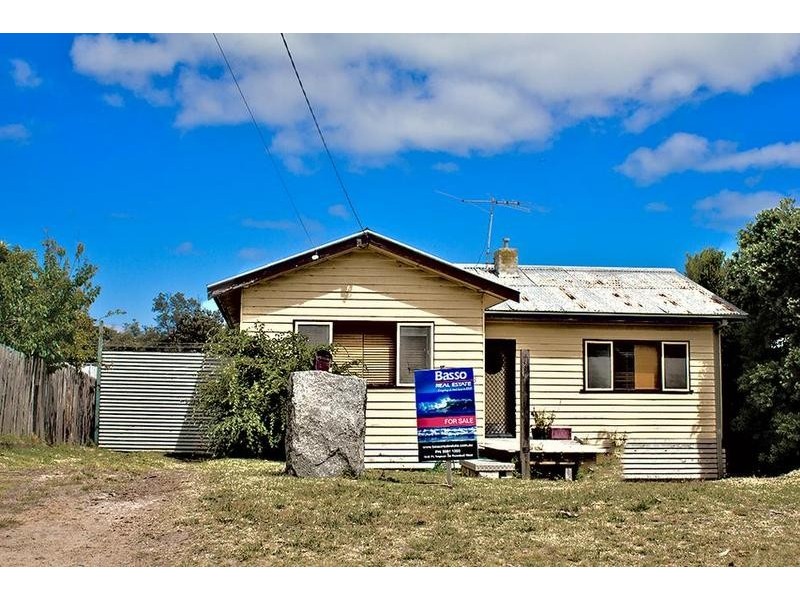 38 Capel Av, Rosebud West VIC 3940