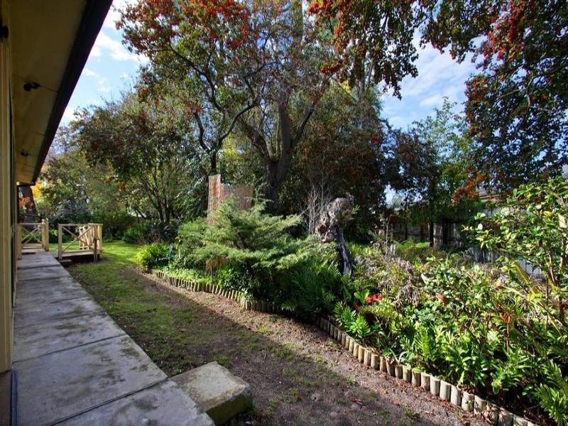 57 Woyna Ave, Rosebud West VIC 3940