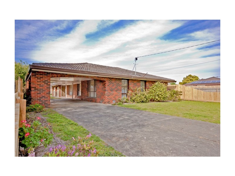 15 Mirriam Ave, Rosebud West VIC 3940