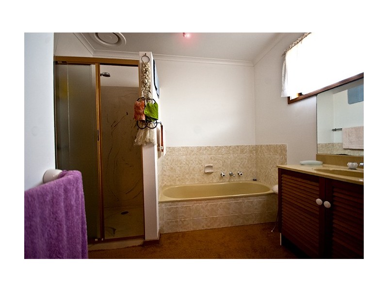 15 Mirriam Ave, Rosebud West VIC 3940