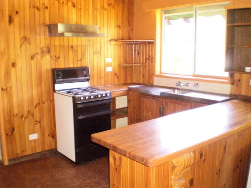 33 Hillman Ave, Mccrae VIC 3938