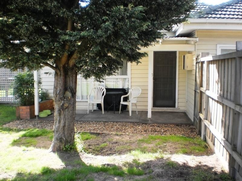 62 Broadway, Rosebud West VIC 3940