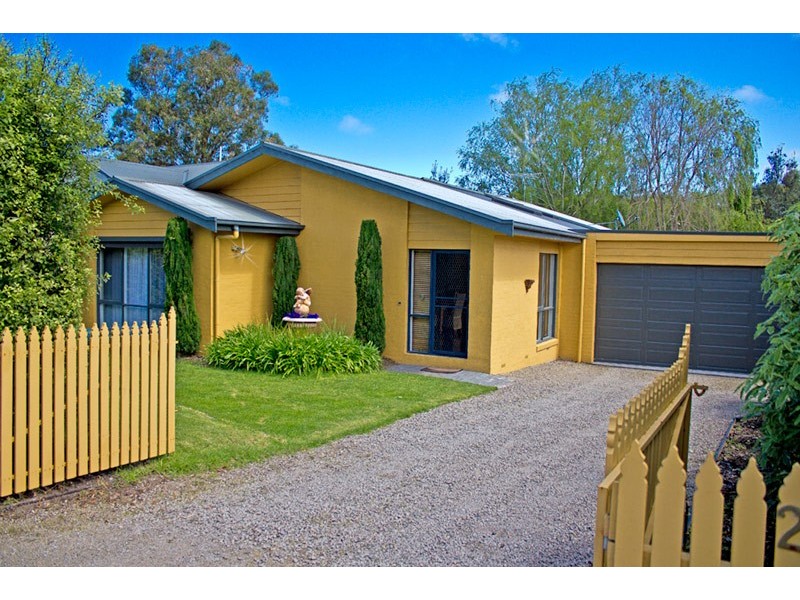 2 Tern Avenue, Rosebud West VIC 3940