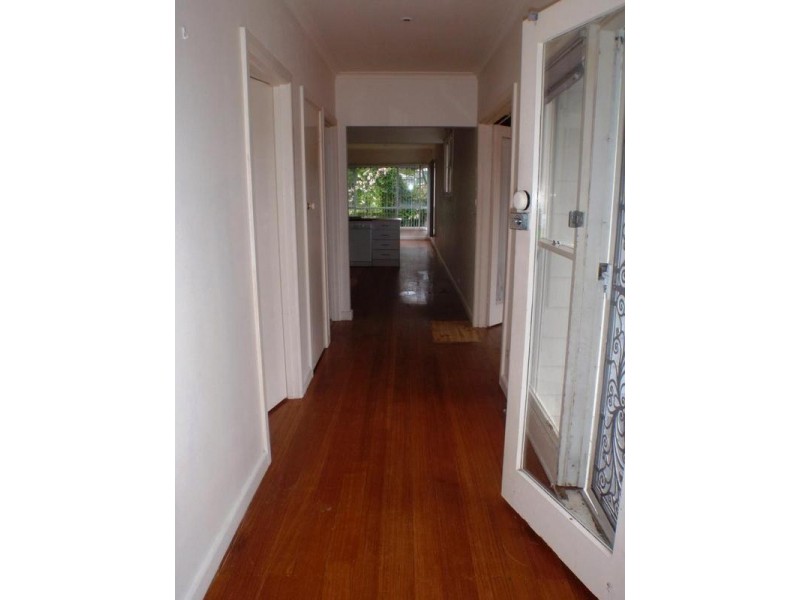 28 Capel Avenue, Rosebud West VIC 3940