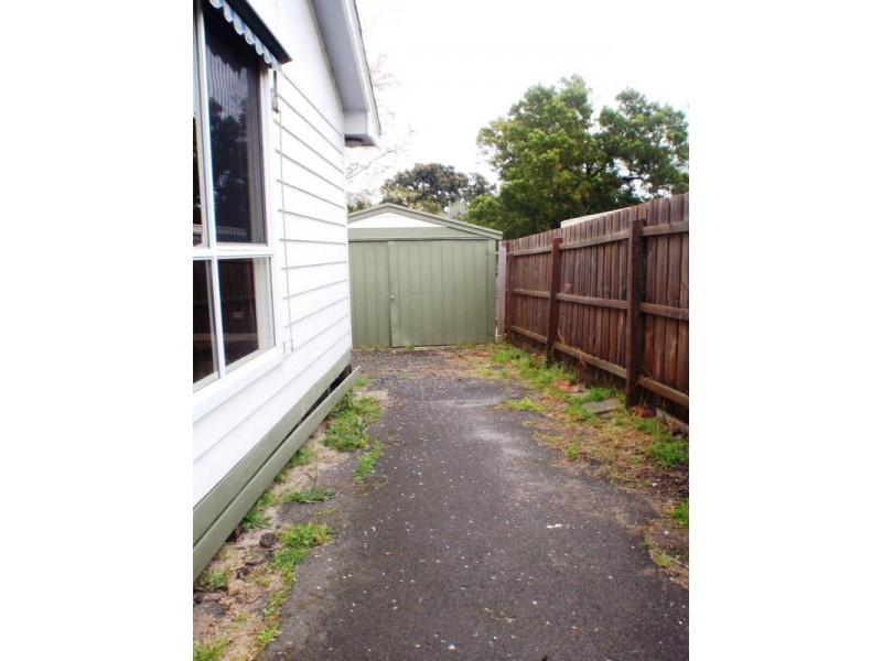 28 Capel Avenue, Rosebud West VIC 3940