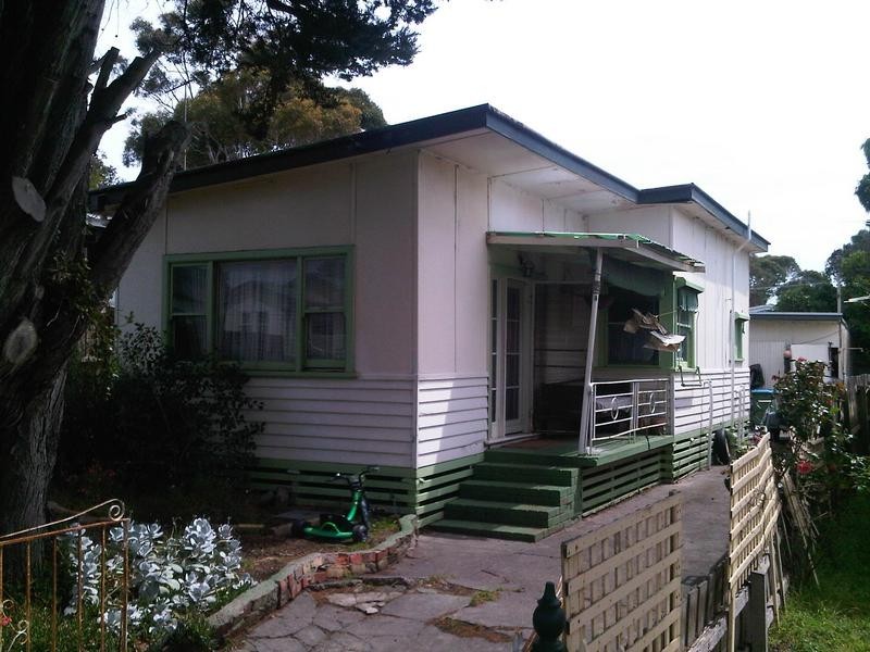 62 Seventh Avenue, Rosebud VIC 3939