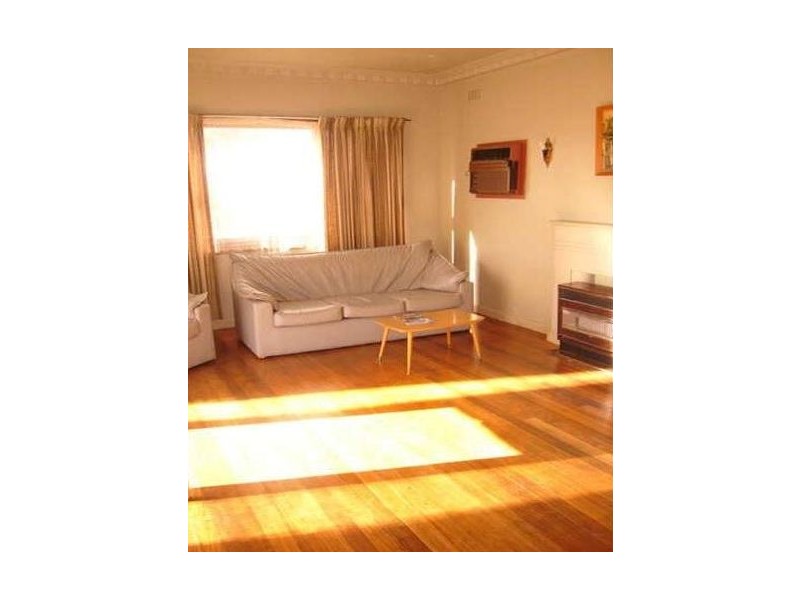 62 Seventh Avenue, Rosebud VIC 3939