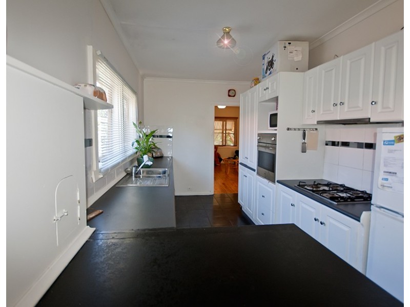 73 First Avenue, Rosebud VIC 3939