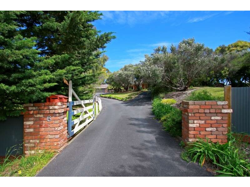 6 Queens Ct, Rye VIC 3941