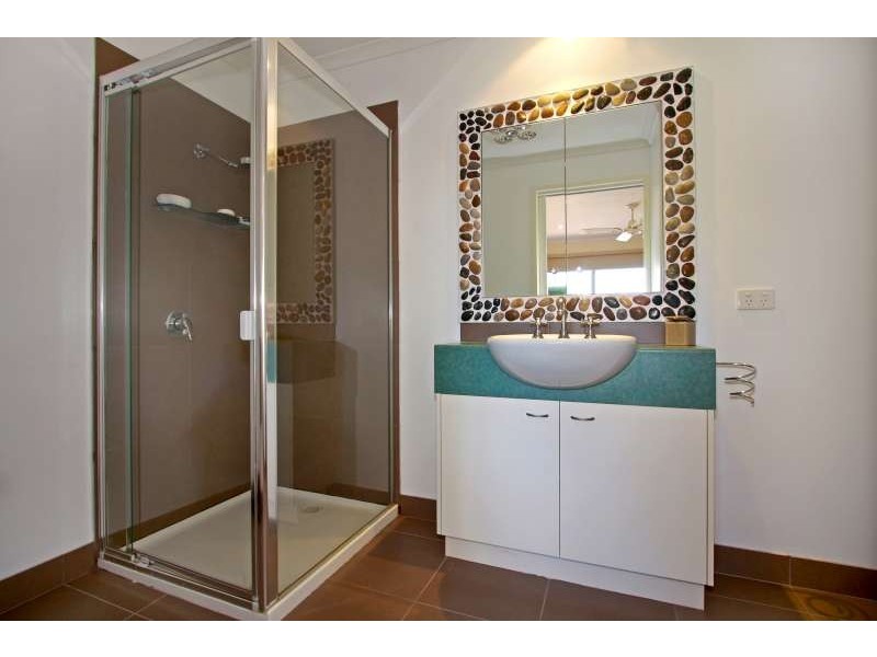 6 Queens Ct, Rye VIC 3941