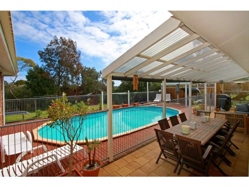6 Queens Ct, Rye VIC 3941