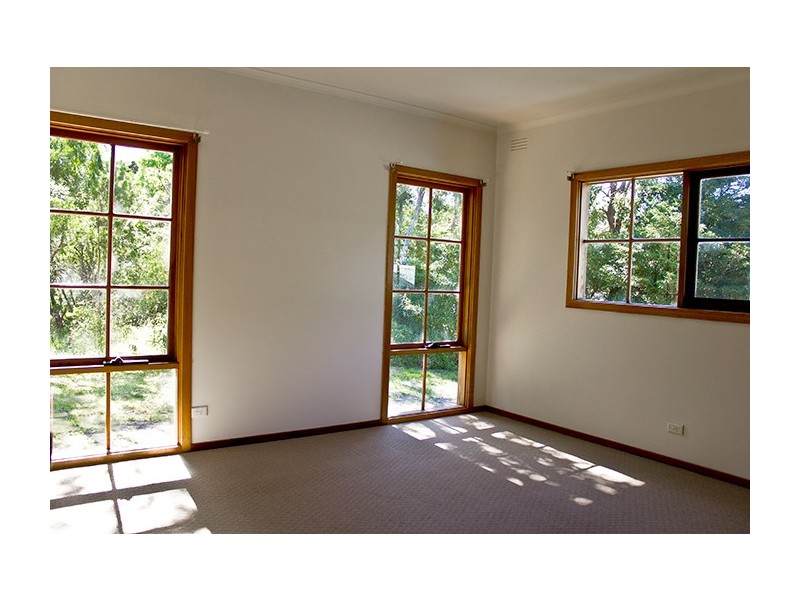 8 Phillip Street, Rosebud VIC 3939