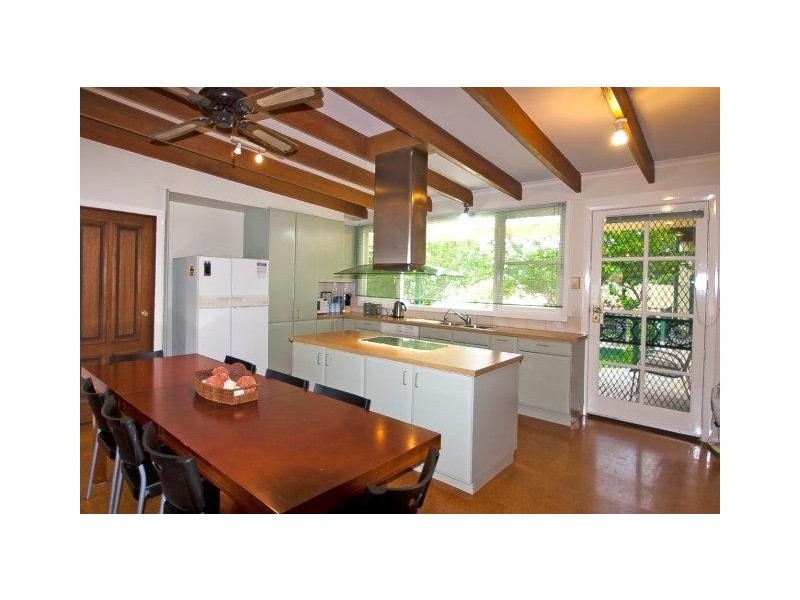 1 Park Avenue, Rosebud West VIC 3940