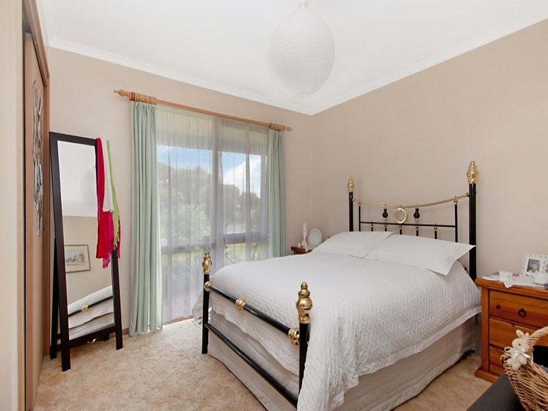 1 Lutana Street, Rosebud West VIC 3940