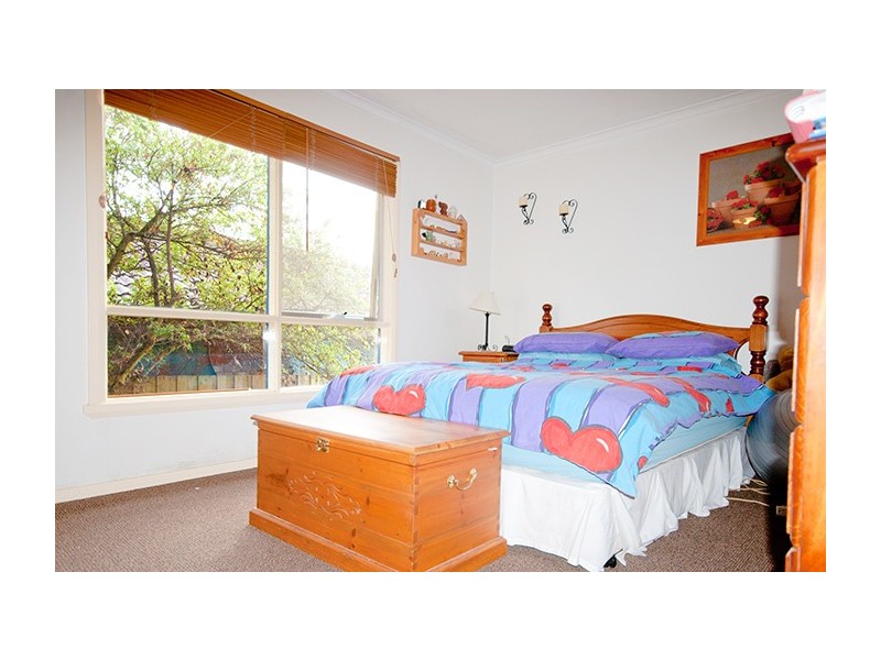 33 Second Avenue, Rosebud VIC 3939