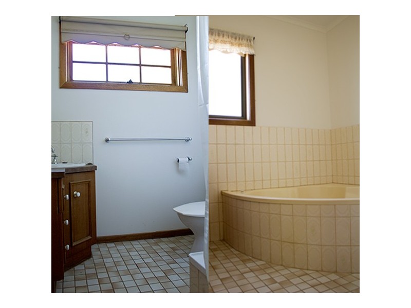 8 Phillip Street, Rosebud VIC 3939