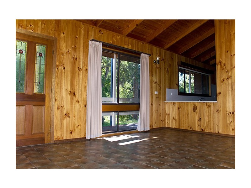 8 Phillip Street, Rosebud VIC 3939