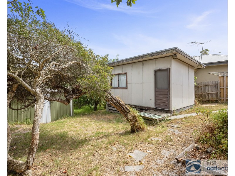 56 Hayes Avenue, Rosebud VIC 3939