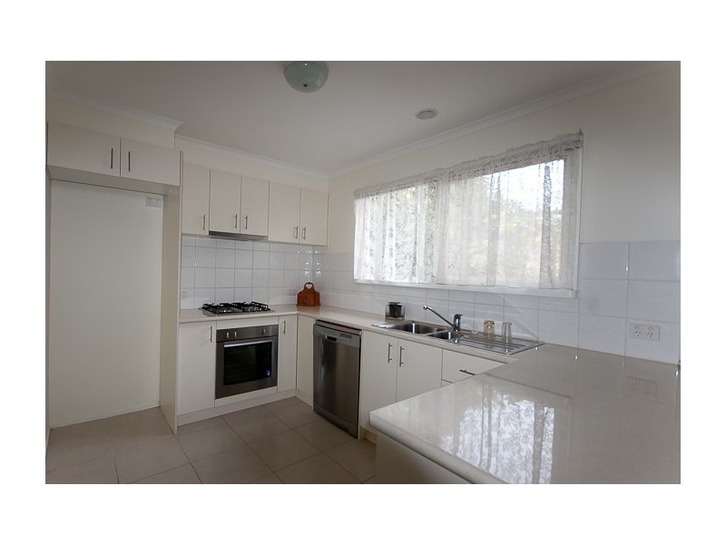 8 Teal Street, Rosebud West VIC 3940