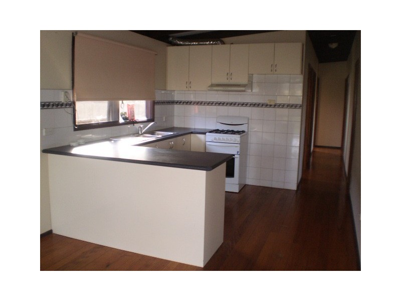 68 Cootamundra Avenue, Rosebud West VIC 3940