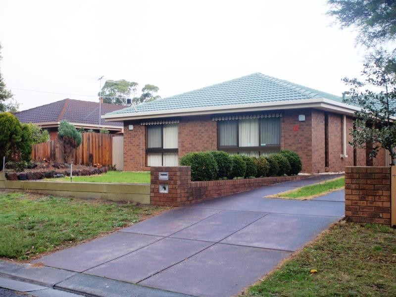 74 Leon Ave, Rosebud VIC 3939